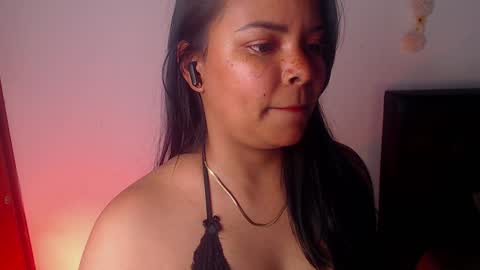 Paula  add me on snap online show from 15, 12, 2024