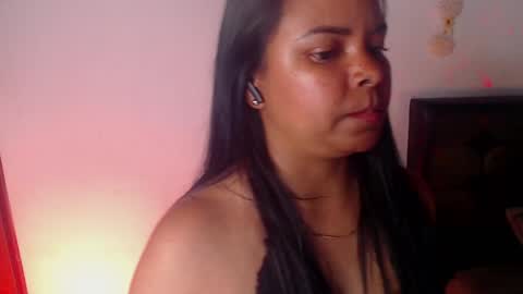 Paula  add me on snap online show from 16, 12, 2024