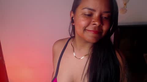 Paula  add me on snap online show from 18, 12, 2024