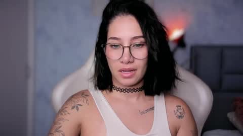 Snapshot of soytulu_ chatting on 8, 11, 2025 brisa s online show from 8, 11, 2025