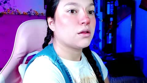 Snapshot of soyyuky chatting on 7, 2, 2025 Y U K Y online show from 7, 2, 2025