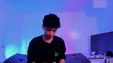 Snapshot of space_boys18 chatting on 15, 5, 2026 Gabo Lucas and Justin online show from 15, 5, 2026