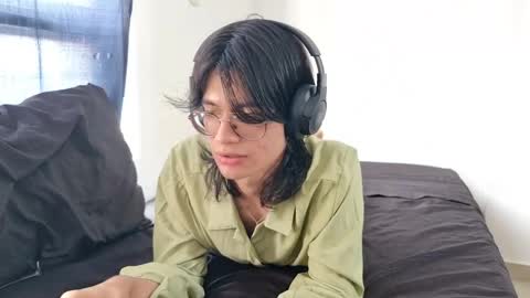 Roger online show from 5, 3, 2025