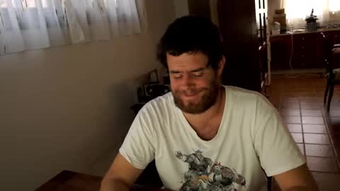 spanish online show from 8, 1, 2025