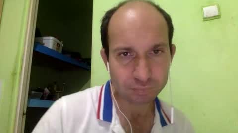 Snapshot of sparei7 chatting on 25, 10, 2025 Snaiky online show from 25, 10, 2025