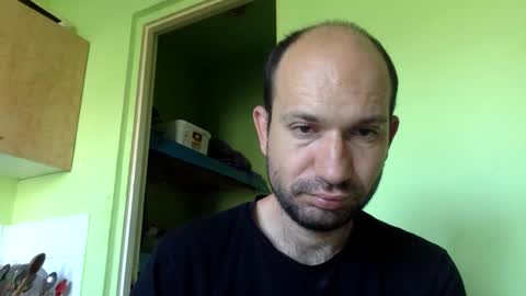 Snapshot of sparei7 chatting on 8, 6, 2026 Snaiky online show from 8, 6, 2026