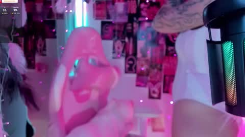 Snapshot of sparklemona chatting on 21, 9, 2025 SparkleMona online show from 21, 9, 2025