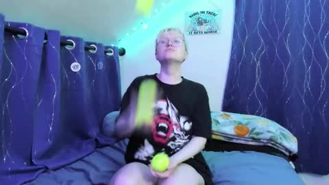 Snapshot of sparkling_water_hate_club chatting on 18, 11, 2025 Atticus Pendragon online show from 18, 11, 2025