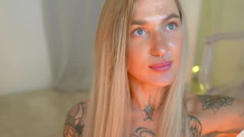 DAISY online show from 21, 12, 2024