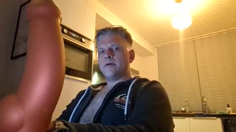 Snapshot of spectacularguy chatting on 7, 3, 2026 DutchDude online show from 7, 3, 2026