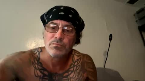 specter1972 online show from 1, 12, 2025