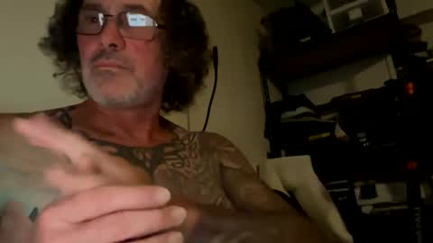 specter1972 online show from 2, 6, 2026