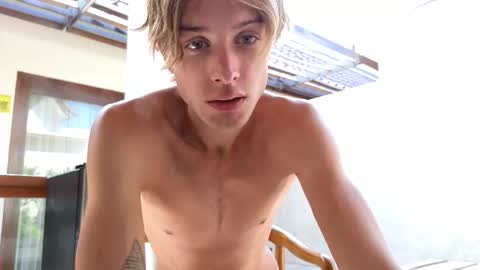 Snapshot of specter_of_cummunism chatting on 15, 3, 2026 Sasha -- online show from 15, 3, 2026