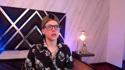 spencerm_ online show from 18, 12, 2025