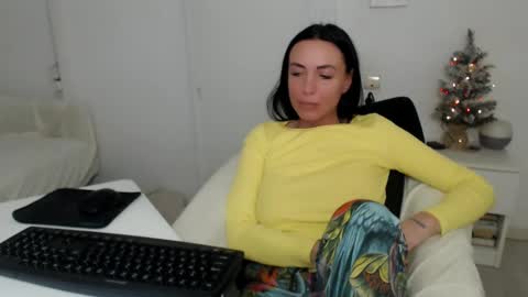 Carla online show from 22, 12, 2024