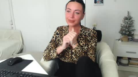 Carla online show from 28, 12, 2024