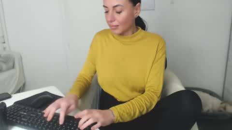 Carla online show from 21, 2, 2025