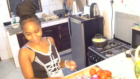 Snapshot of spicy_angels chatting on 23, 6, 2026 Quinter Cheeky online show from 23, 6, 2026