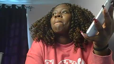 Snapshot of spicy_cherrie chatting on 25, 6, 2026 cherrie online show from 25, 6, 2026