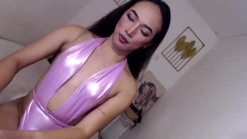Alora online show from 4, 12, 2024