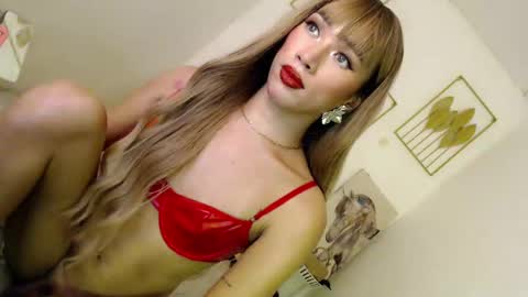 Alora online show from 20, 1, 2025