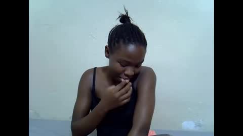Snapshot of spicy_kittie chatting on 26, 5, 2026 Kittle online show from 26, 5, 2026