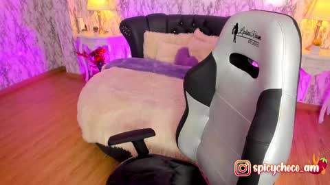Amelia      GTM-5 817       IG Spicychoco am online show from 4, 3, 2025