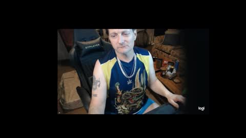 Snapshot of spider19752020 chatting on 4, 1, 2025 bri and mags fun room online show from 4, 1, 2025