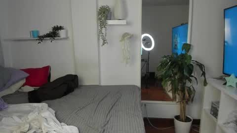 spider_baby_ online show from 16, 12, 2025