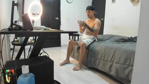 Snapshot of spider_master77 chatting on 1, 6, 2026 spider master online show from 1, 6, 2026