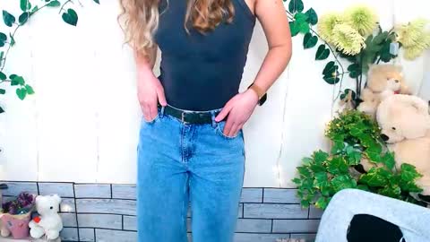 Karina online show from 13, 3, 2026