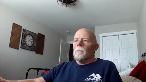 Snapshot of sportfish chatting on 21, 9, 2025 sportfish online show from 21, 9, 2025