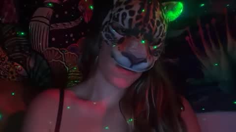 Snapshot of spottedbeauty chatting on 31, 10, 2025 spottedbeauty online show from 31, 10, 2025