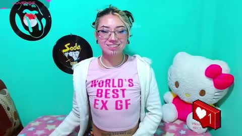 Snapshot of squirt_charlotte chatting on 4, 12, 2024 HELLO WELCOME MY NAME IS CHARLOTTE OY A NEW GIRL online show from 4, 12, 2024