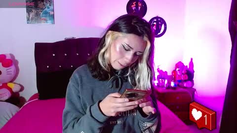 Snapshot of squirt_charlotte chatting on 25, 2, 2025 HELLO WELCOME MY NAME IS CHARLOTTE OY A NEW GIRL online show from 25, 2, 2025