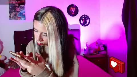 Snapshot of squirt_charlotte chatting on 26, 2, 2025 HELLO WELCOME MY NAME IS CHARLOTTE OY A NEW GIRL online show from 26, 2, 2025
