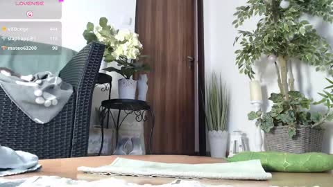 Snapshot of squirtmanica chatting on 23, 1, 2025 Monica online show from 23, 1, 2025