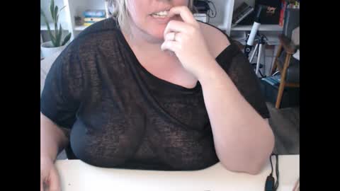 Messi Jessi online show from 12, 12, 2024