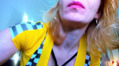 Snapshot of squirtymom chatting on 15, 10, 2025 Alisa online show from 15, 10, 2025