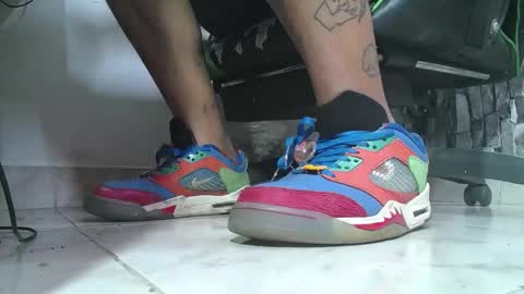 sr master cum its my old account online show from 18, 12, 2025