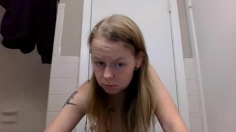 Snapshot of sriley386444137 chatting on 20, 12, 2024 sriley386444137 online show from 20, 12, 2024