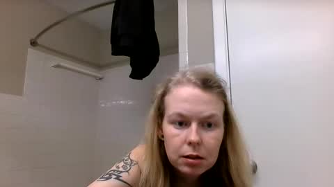 Snapshot of sriley386444137 chatting on 1, 1, 2025 sriley386444137 online show from 1, 1, 2025