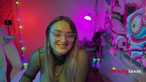 Snapshot of srirachasexxx chatting on 16, 9, 2025 Mr. Mrs. Sriracha online show from 16, 9, 2025