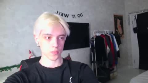 Snapshot of st_koshin chatting on 23, 12, 2024 Nick Gasai online show from 23, 12, 2024