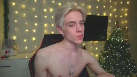 Snapshot of st_koshin chatting on 6, 1, 2025 Nick Gasai online show from 6, 1, 2025
