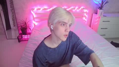 Snapshot of st_koshin chatting on 27, 1, 2025 Nick Gasai online show from 27, 1, 2025