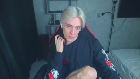 Snapshot of st_koshin chatting on 20, 2, 2025 Nick Gasai online show from 20, 2, 2025