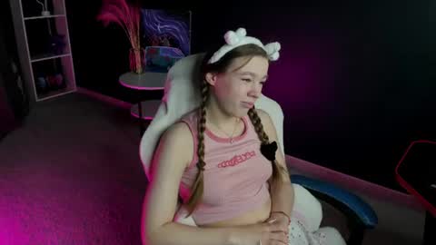Snapshot of st_ormy chatting on 9, 7, 2026 Stormy online show from 9, 7, 2026