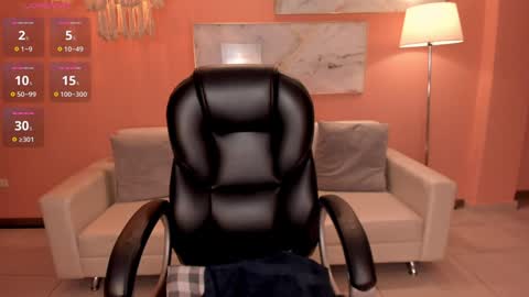 Snapshot of staceywood_ chatting on 18, 12, 2024 Stacy Woods online show from 18, 12, 2024