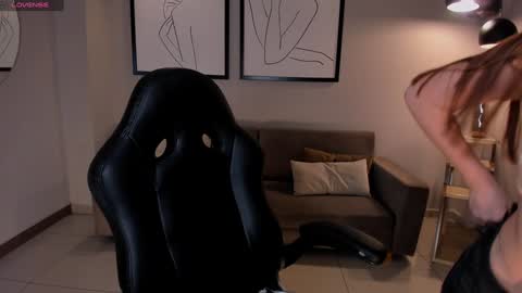 Snapshot of staceywood_ chatting on 29, 1, 2025 Stacy Woods online show from 29, 1, 2025